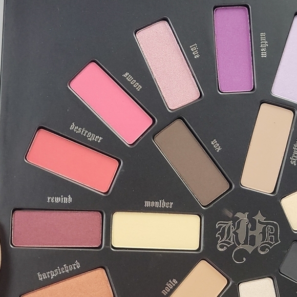 NIP Kat Von D Mi Vida Loca eyeshadow palette - Picture 6 of 11